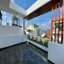 Siêu phẩm! Xe hơi vào nhà Nguyễn Xí Bình Thạnh 52m2 chỉ 8,11 Tỷ