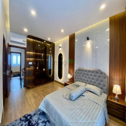 Siêu phẩm! Xe hơi vào nhà Nguyễn Xí Bình Thạnh 52m2 chỉ 8,11 Tỷ