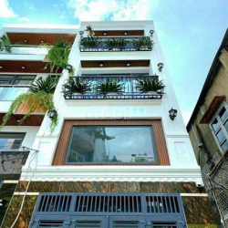 Bán nhà tuyệt đẹp đường Bàn Cờ, p3, Quận 3, 65m2, 2tỷ 3, sổ riêng.