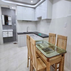 Bán nhà tuyệt đẹp đường Bàn Cờ, p3, Quận 3, 65m2, 2tỷ 3, sổ riêng.