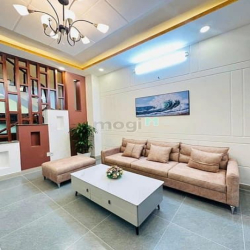 Nhà hẻm xe hơi, sát bên UBP, Đường TX 33, DT:4x16M, Trệt, 2Lầu, 4PN,