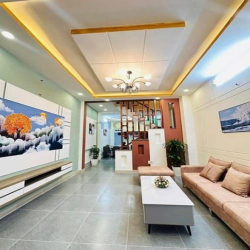 Nhà hẻm xe hơi, sát bên UBP, Đường TX 33, DT:4x16M, Trệt, 2Lầu, 4PN,