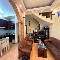 +B.Á.N N.H.À  BIỆT THỰ NGỌC THỤY -DT93-3t-MT8.1trên 12.5 tỷ còn thương