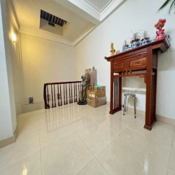 Bán Nhà Gấp **Thượng Thanh**, 48 M2, Ô Tô Đỗ Cửa Nhà, Giá 6,1 Tỷ