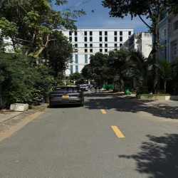 Cho thuê nhà 3 lầu. mt Đỗ Pháp Thuận, 5x20m Dt sàn 324,4m2, 30tr/th