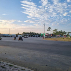 Biệt thự 2 lầu diện tích lớn mặt tiền đường 1B KDC Nam Long, Cần Thơ