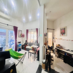 Bán nhà CMT8 Quận 3 giáp quận 1 hẻm nhựa oto 160m2 chỉ 17 tỷ thương lư