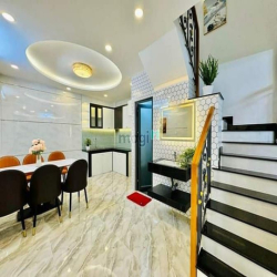 Bán nhà Hẻm 3.5m Quang Trung, P10, GV, 4.3 x 12m, giá: 4,98 tỷ TL