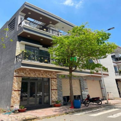 Nhà Phố  2 lầu Hoàn Công, Thuận An, Bình Dương Giá Chỉ 3,450 tỷ