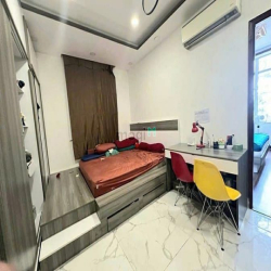 nhà 6 tầng mặt tiền kd đường văn chung