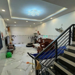 Bán nhà Hoàng Hoa Thám P7, Bình Thạnh, 2 Tầng 44m2 (4x11m), chỉ 5.1 tỷ
