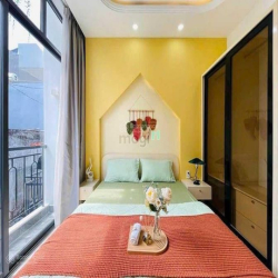 Bán gấp nhà 40m2 Nhiêu Tứ, P7, Phú Nhuận, hẻm 6m. 1,9 tỷ, sổ sẵn