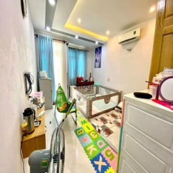 Tuyệt Phẩm Chuẩn Chỉnh Nhà Phan Văn Trị 81.2m2 (4x21m) 5Tầng , Hẻm 8m