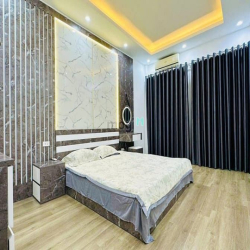 Chủ gửi em bán giá 2ty660 còn TL nhà MT đường Hoa Phượng P2 Phú Nhuận