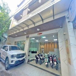 Sở hữu căn nhà 4,5 tầng có thu nhập 40 triệu, DT: 150m2. Giá: 12.7 tỷ