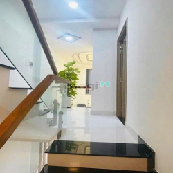 Bán nhà rẻ đẹp đúc 4 lầu 350/35/8 NGUYỄN VĂN LƯỢNG p16 Gò Vấp LOTTER