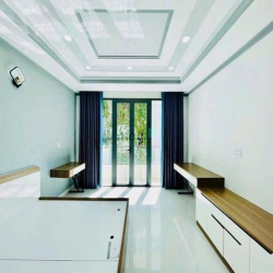 Bán nhà rẻ đẹp đúc 4 lầu 350/35/8 NGUYỄN VĂN LƯỢNG p16 Gò Vấp LOTTER