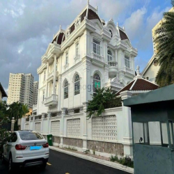 Bán Nhà Nguyễn Văn Hưởng, Thảo Điền, Dt: 780m2 ( 16.2m x 48m)  3 lầu.