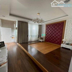 Bán gấp nhà HXH Đ. Trần Quốc Thảo, P7, Quận 3, 78m2, 2tỷ750, sổ riêng
