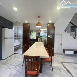 Bán gấp nhà HXH Đ. Trần Quốc Thảo, P7, Quận 3, 78m2, 2tỷ750, sổ riêng
