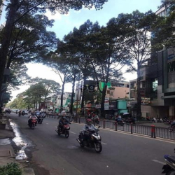 Bán tòa nhà góc 2MT đường 3/2, phường 11, Quận 10, DT 8 x 11m, HĐT 10.