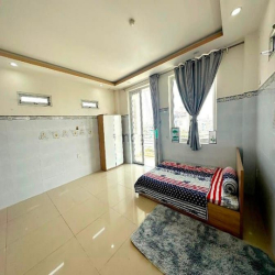 Mặt tiền kinh doanh sầm uất - 145m2 - 8 tầng - hầm - thang máy
