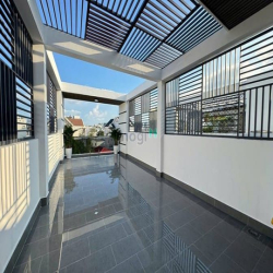 Nhà phố hiện đại KDC Nam Long Quận 7 - Vị trí ngay công viên - gara xe