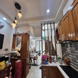 Bán căn nhà An Dương Vương Bình Trị Đông Bình Tân 90m2 giá 3t400 SHR