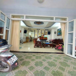 Bán nhà ngay Aeon Tân Phú 5m x 14.5m 3 tầng mới cứng chỉ 6.2 tỷ TL.