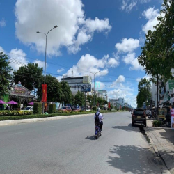 Nhà rộng rãi mặt tiền Nguyễn Văn Cừ, P.An Hoà, Q.Ninh Kiều, Cần Thơ