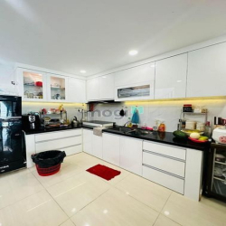 Bán Nhà Mới Đẹp ,Hẻm Ba Gác gần MT Điện Biên Phủ P.15 Q.BT 32M2, 4tỷ98
