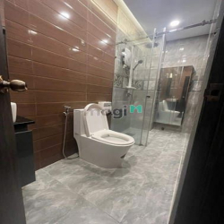Căn góc 104m2(11x11m) đường 7m 4 tầng btct 554m2 xd Minh Phụng, Q11