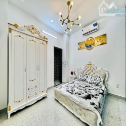 Bán GẤP nhà lý Chiêu hoàng ,P.10 ,Q6,DT:80m2, Giá 2tỷ 600tr ,SHR