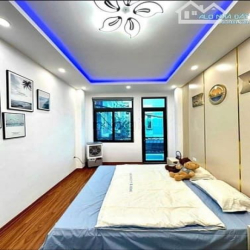 Nhà đẹp Trương Định HBT 35m² mà giá 5.35 tỷ, gần ô tô chạy