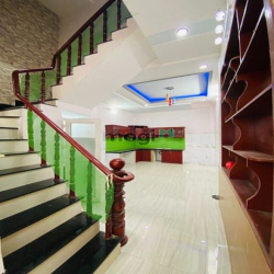 Bán nhà đường Lê Văn Quới_ ngã tư Bốn Xã: 4.2mx15m đúc 3 tấm