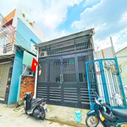 HOT! Nhà 1 lầu mặt tiền hẻm xe hơi Huỳnh Tấn Phát, Phú Mỹ, Quận 7
