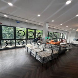 Bán nhà MP Nguyễn Ngọc Vũ, 68m2, 7 tầng, lô góc, mt 13m, 39.5 tỷ