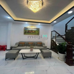 Nhà Bán Hẻm vị trí đẹp Âu Dương Lân P3 Q8, 100m2, 3Ty2,sổ hồng riêng.