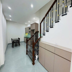 HÓT : 5T- 47m - 8 phòng - gần đh Thành Đô