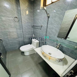 HÓT : 5T- 47m - 8 phòng - gần đh Thành Đô