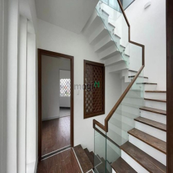 Chọn lọc nhà đất hàng ngộp, hẻm xe hơi 5 đến 6 tỷ, Quận 7.