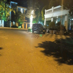 HIẾM - KĐT HUD VÂN CANH : BT ĐƠN LẬP 300m vị trí đẹp