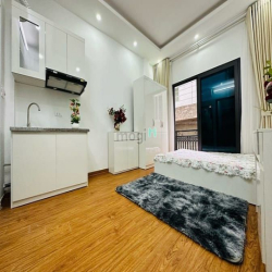 Tòa CCMN phố Hoa Bằng, Cầu Giấy 64m2 7T MT 6m, Ngõ ô tô, 13ph cao cấp.