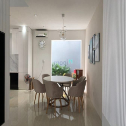 Bán căn biệt thự liên kế mỹ thái 7*18m, 2 lầu, nội thất cơ bản, quận 7