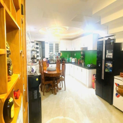 Bán nhà HXH 5 lầu mái Thái sát KDC Cityland 70m2 nhà đẹp ở ngay 7.8 tỷ