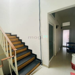 Bán gấp nhà 8 phòng ngủ HÒA HẢO Q10 - Doanh thu 50tr/th HXH