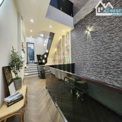 Chủ bán gấp nhà HXH Bạch Đằng, P.2, Q. Tân Bình, 75m2, 2tỷ950tr, SHR