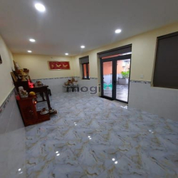 Căn Góc 2MT nhà đẹp Bình Phú 1 - 6x12m 5 Tầng GẦN CV BÌNH PHÚ &CHỢ LỚN