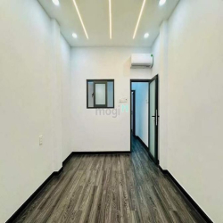 Nhà bán Bùi Quang Là, Phường 12, Gò Vấp,dt:40m2, Giá 2tỷ 250tr ,SHR