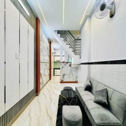 Nhà bán Bùi Quang Là, Phường 12, Gò Vấp,dt:40m2, Giá 2tỷ 250tr ,SHR